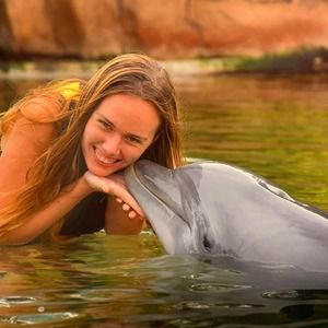 Meet your Posher, Hope